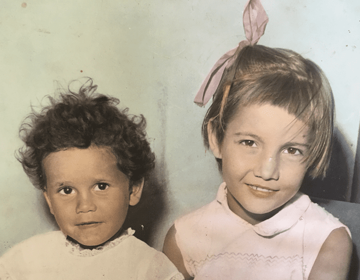 munya andrews and sister